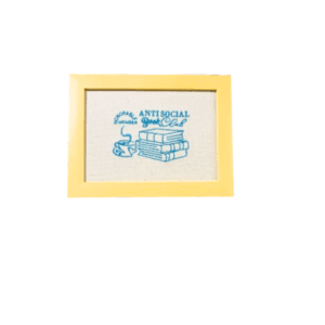 Broderie înrămată 10 x 15 Antisocial book Club 1